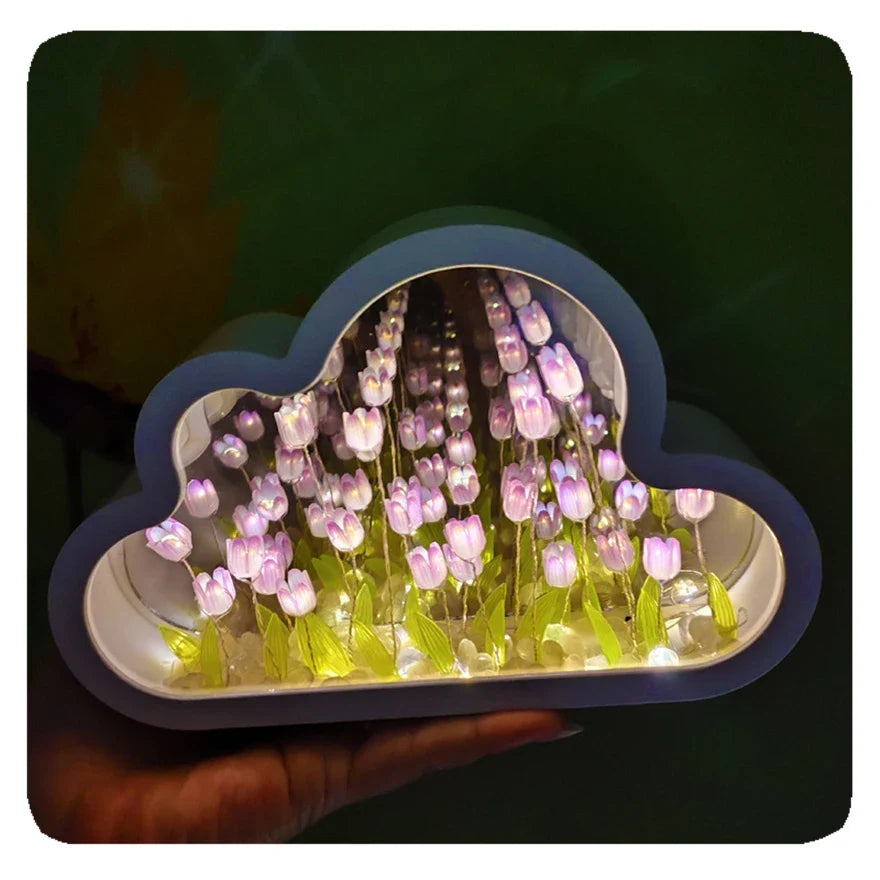 Unendliche Tulpenlampe – LED Deko-Licht mit Spiegel-Effekt & Blumen-Design für stilvolle Räume