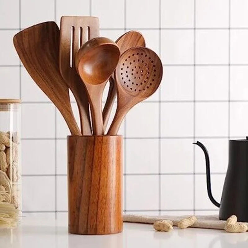 Küchenset aus natürlichem Teakholz – langlebige Küchenhelfer mit warmem Design