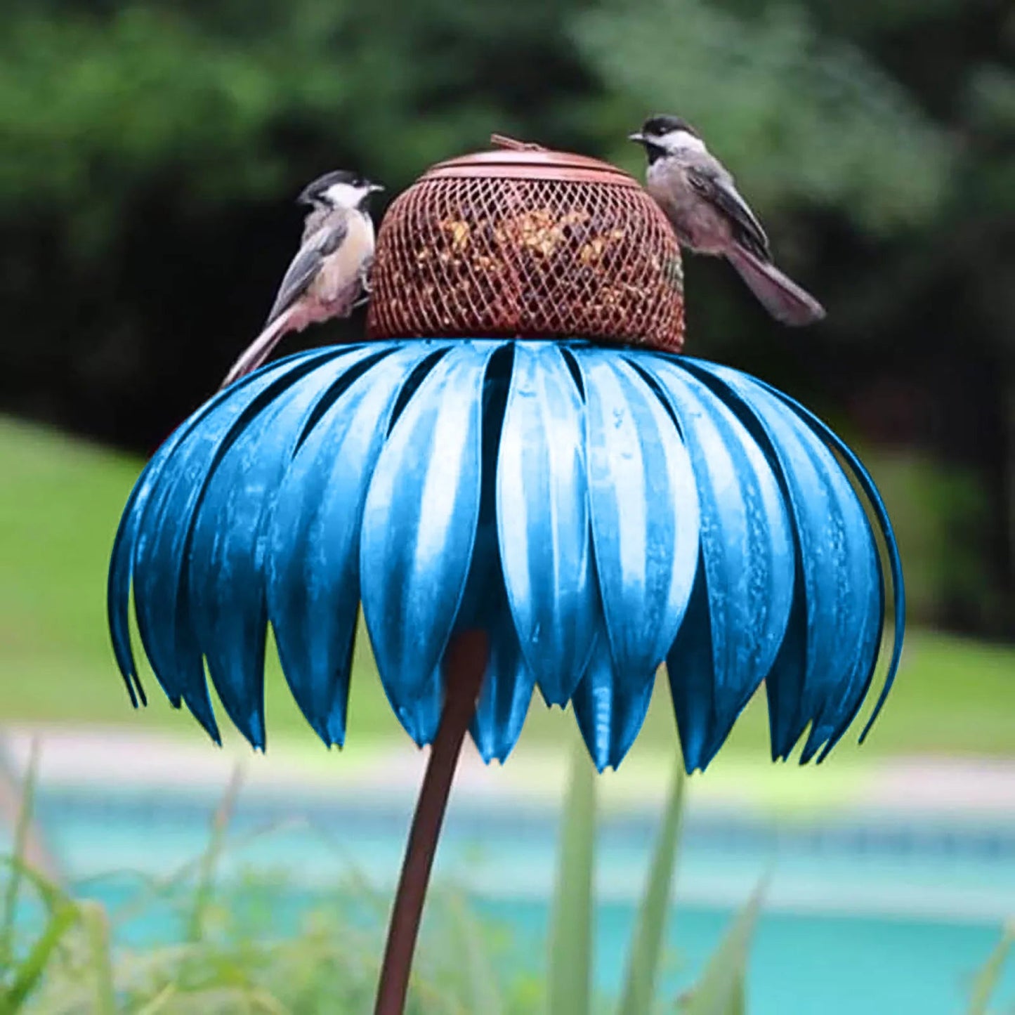 Vogelfutterspender Flasche mit Ständer Metall Blume geformt Outdoor Garten Dekoration Coneflower Container Futterhaus Blau vögel