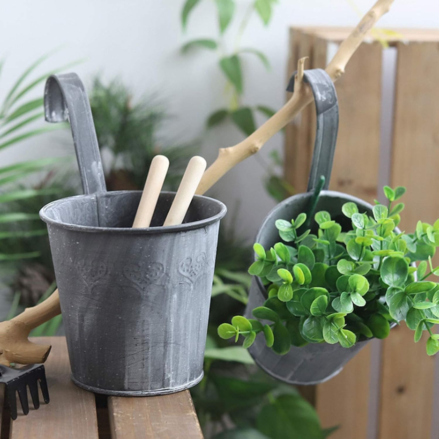 Vintage Hängeblumentopf Metall – Innen & Außen Deko – Detailansicht 9 | BEST-AMBIENCE