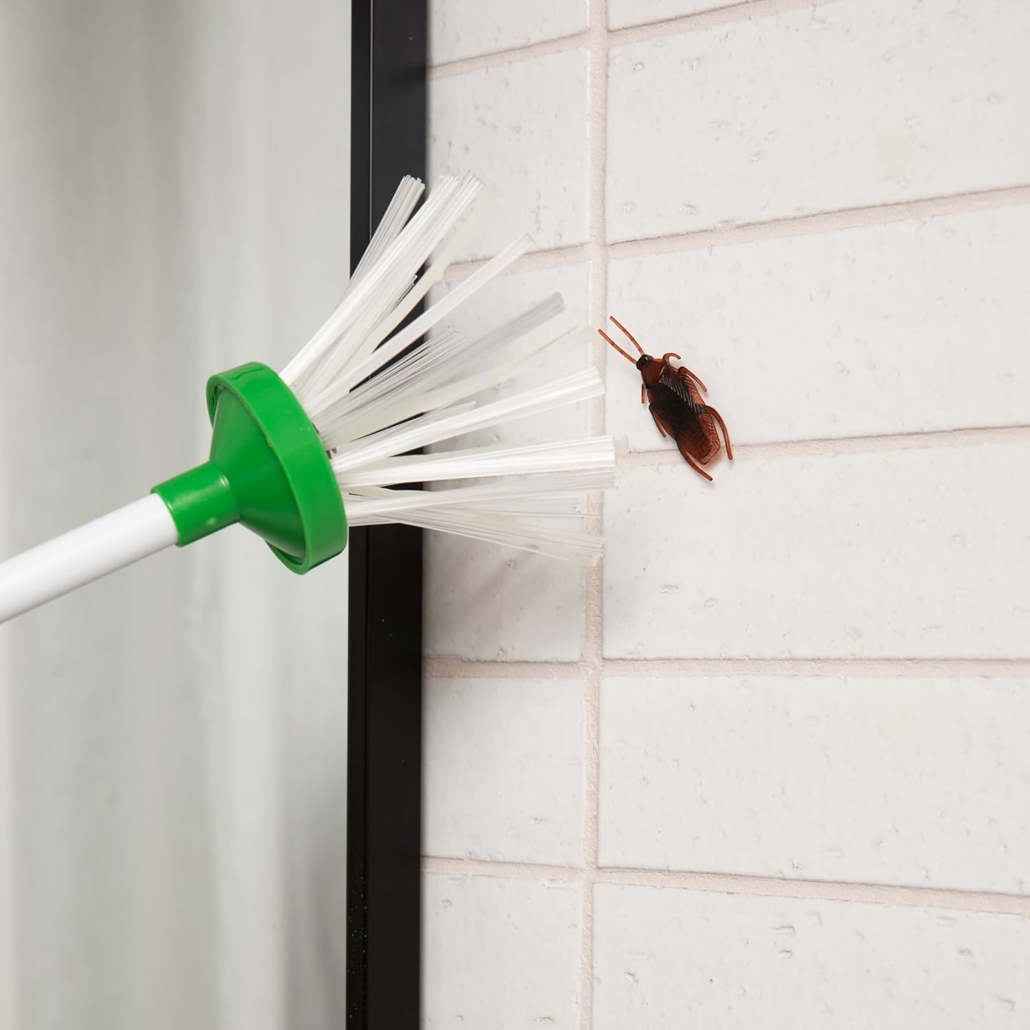 Insektenfalle mit Teleskopgriff – sicher & praktisch - Detailansicht 7 | BEST-AMBIENCE
