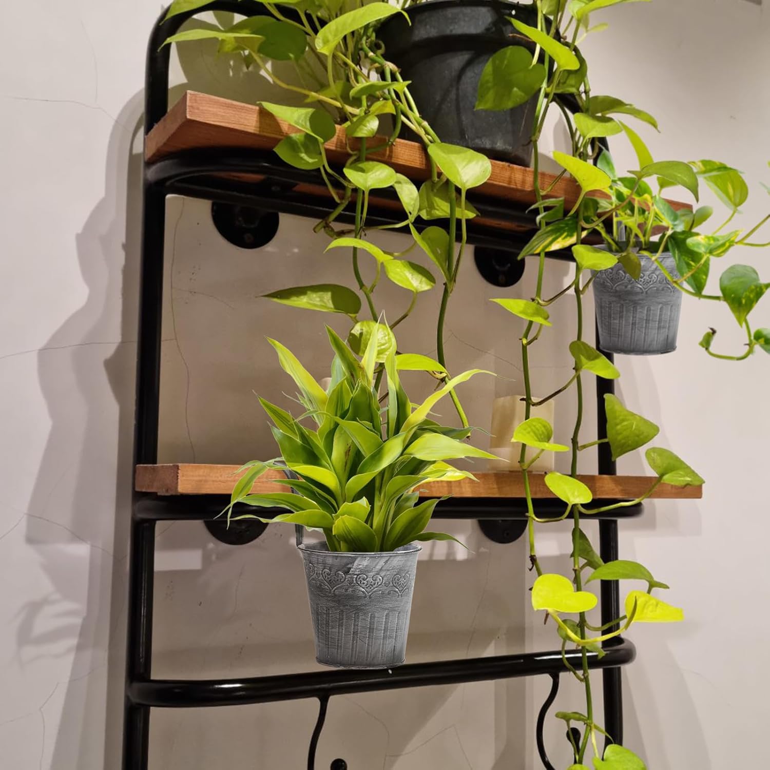 Vintage Hängeblumentopf Metall – Innen & Außen Deko – Detailansicht 10 | BEST-AMBIENCE