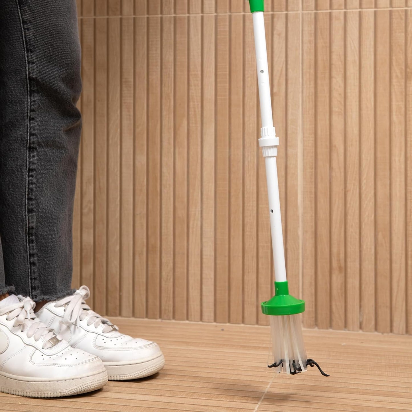 Insektenfalle mit Teleskopgriff – sicher & praktisch - Detailansicht 4 | BEST-AMBIENCE