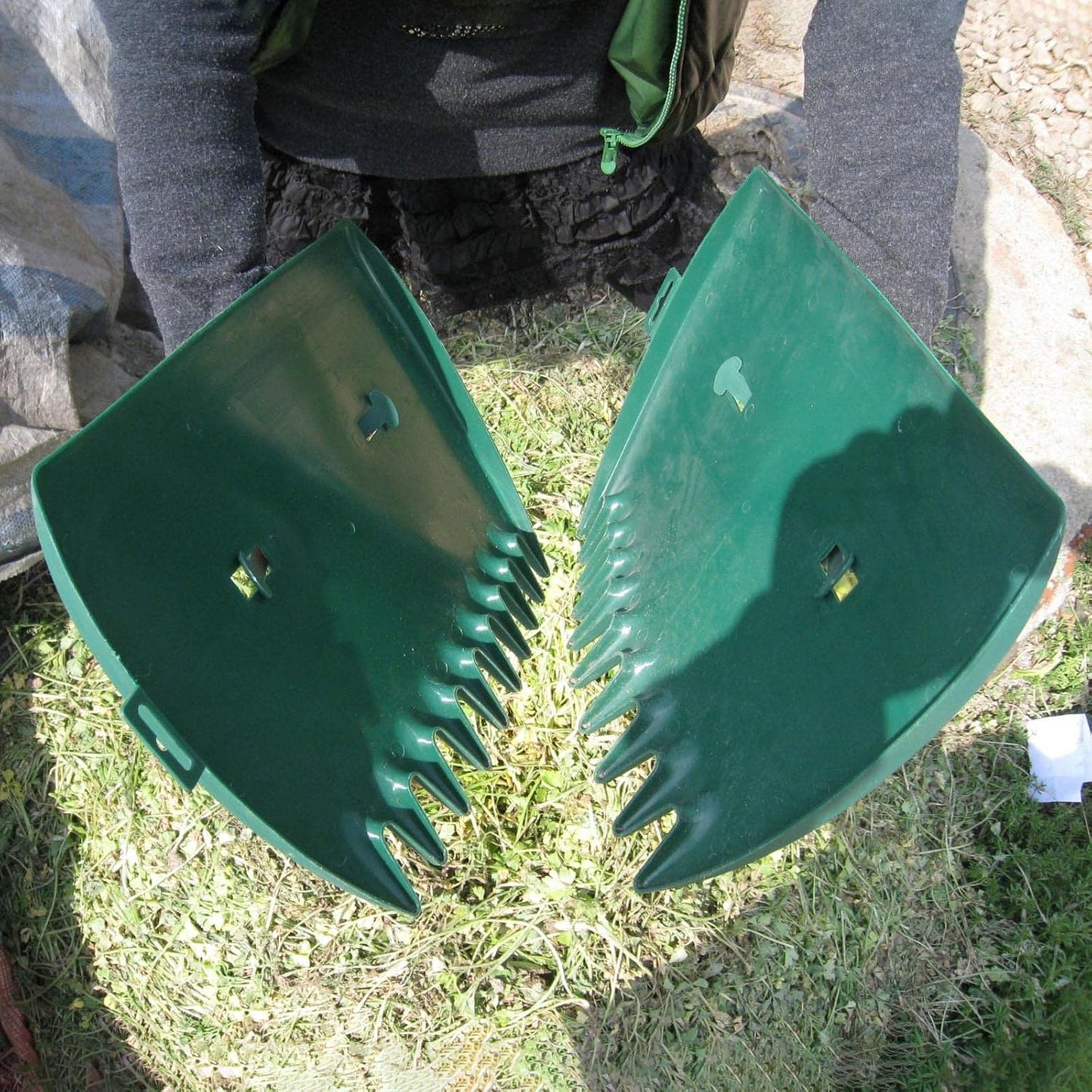 Laubgreifer Gartenabfall ergonomisch – Gras & Laub - Detailansicht 3 | BEST-AMBIENCE