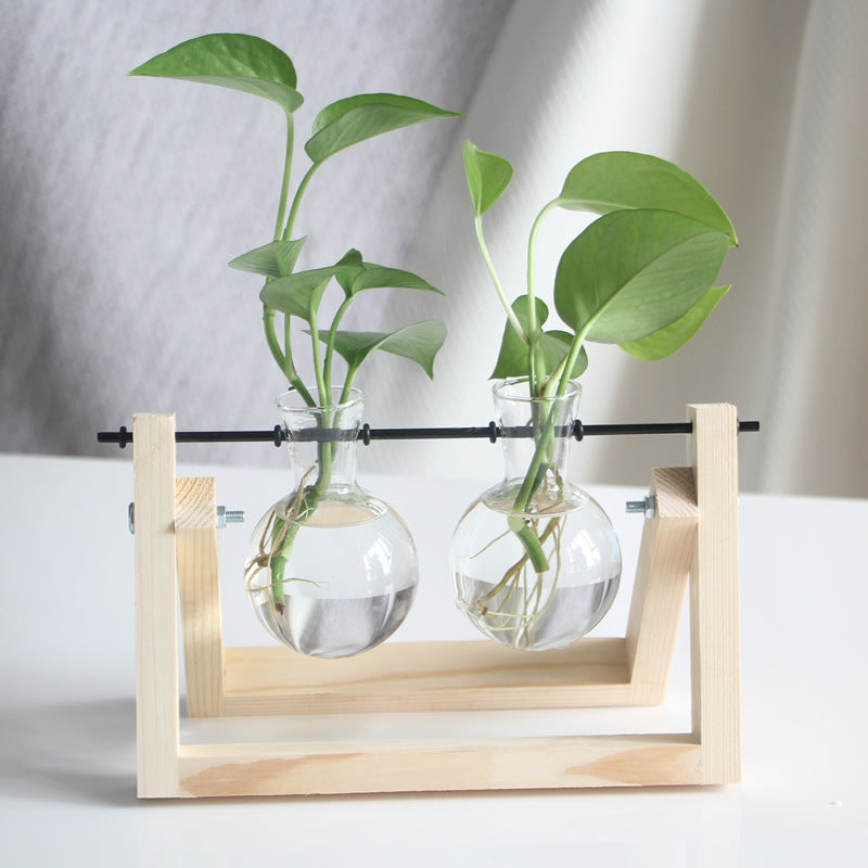 Glasvase im Vintage-Design