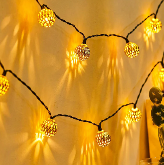 Orientalische Solar-Lichterkette – Warmes Licht für Balkon, Garten & Terrasse