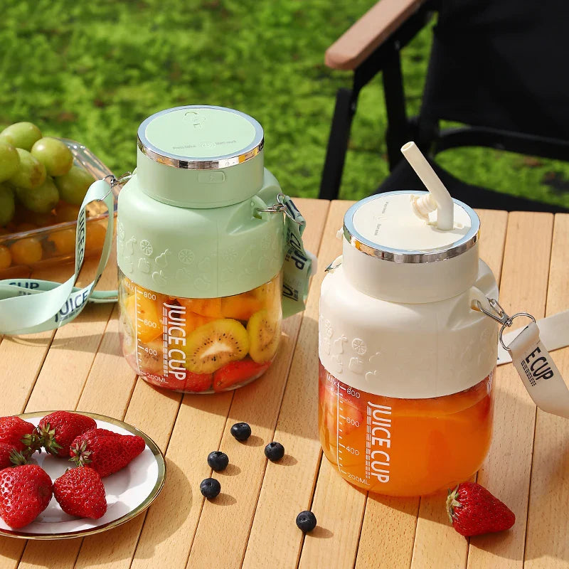 2-in-1 Flaschenmixer mit Trinkhalm – 800ml Shake-Becher für Sport & unterwegs