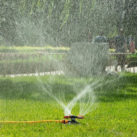 Rasensprinkler 360° drehbar – 3 Düsen Bewässerung - Garten & Outdoor | BEST-AMBIENCE